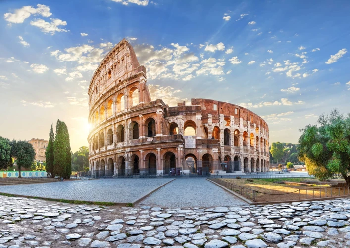 The Colosseum: A Grand Amphitheater